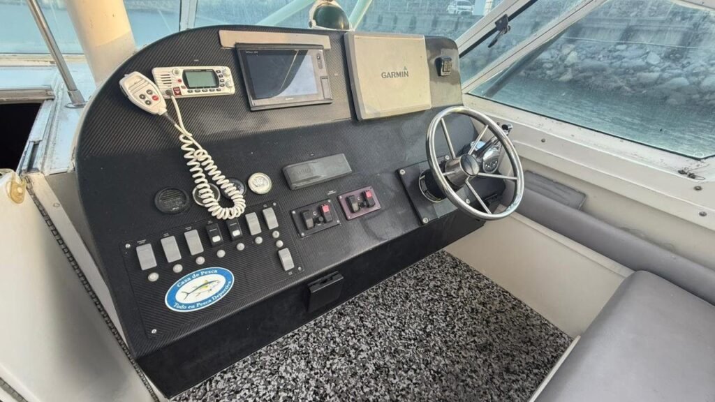 Stamas 370 Express 2002, refit 2021, foto 2